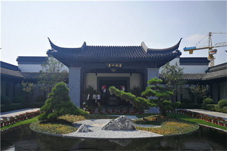 实验中学附近铂悦府品质小区130平三室带储藏室着急出售